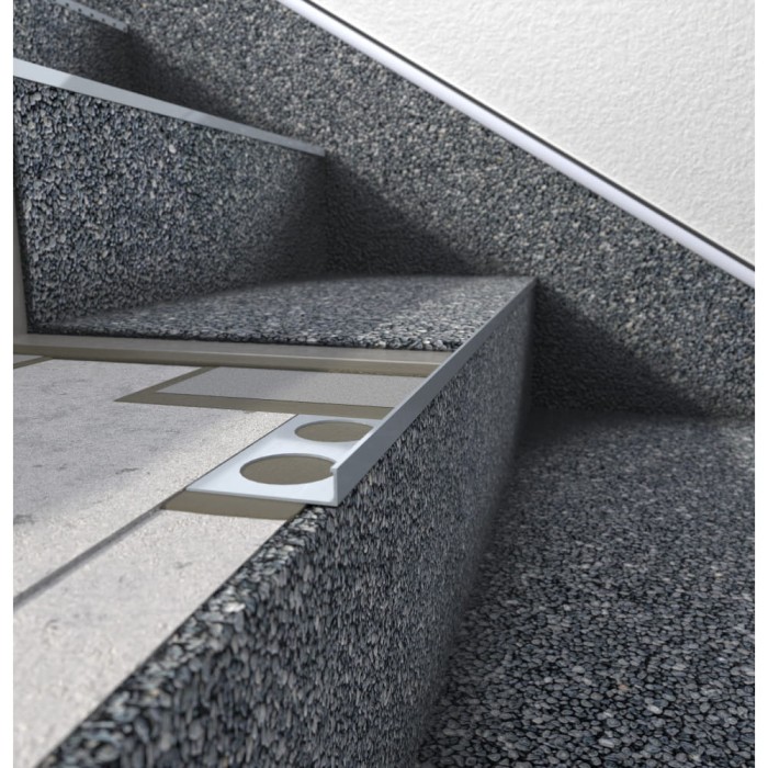 Profil-schodowy-SZ10-bez-otworow-czolowych